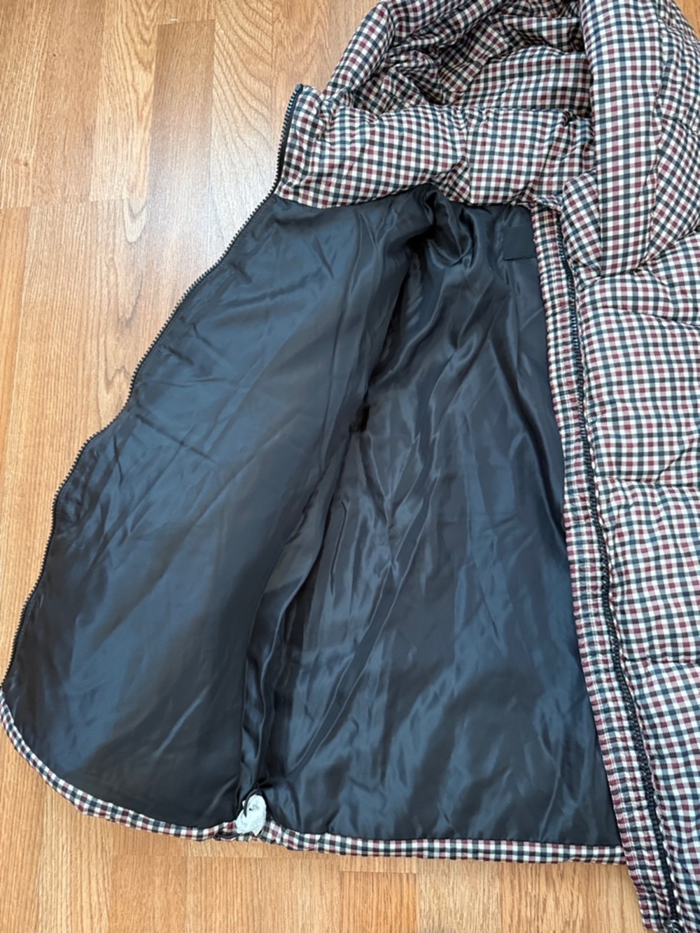 Vero Moda Black, White and Red Houndstooth Quilted Puffer Jacket - Picture 8 of 12